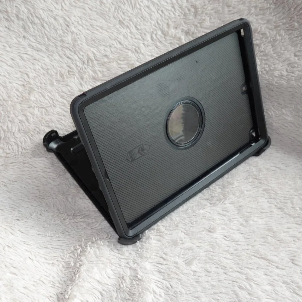OtterBox Defender Pro Series Case for iPad 7th, 8th & 9th Gen